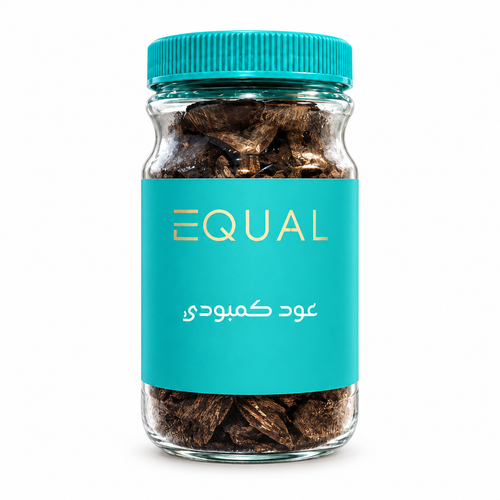 بخور عود كمبودي من إيكوال على خلفية بيضاء